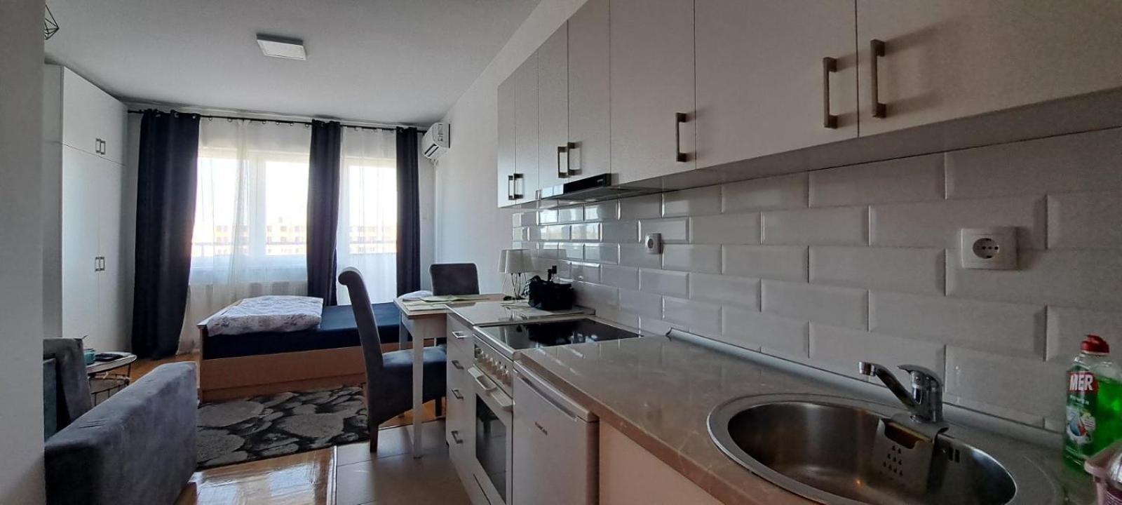 Road Warriors Apartment Subotica Bagian luar foto